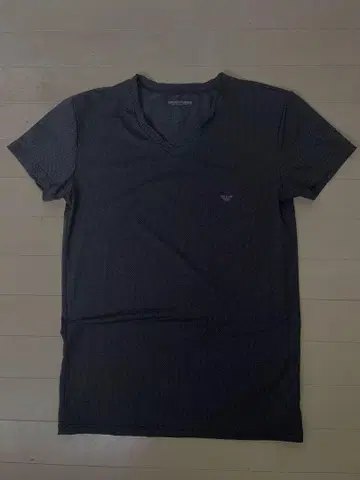 엠포리오 아르마니 EMPORIO ARMANI 티셔츠 블랙 도트