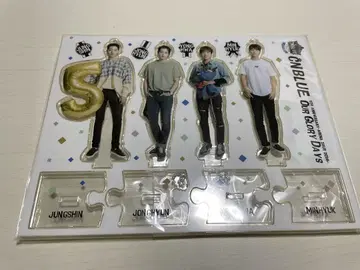 CNBLUE 아크릴 스탠드 미개봉 새상품 덤