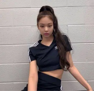 아디다스 크롭 티셔츠 트레이닝 의류 댄스