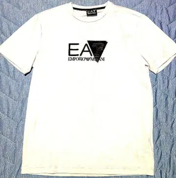 아르마니 EA7 티셔츠