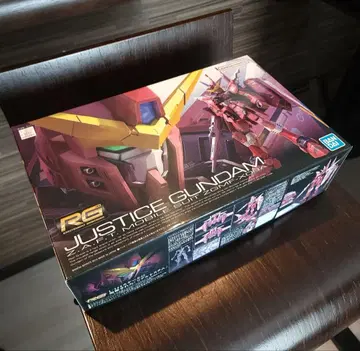 RG JUSTICE GUNDAM ZGMF-X09A 건담 프라모델