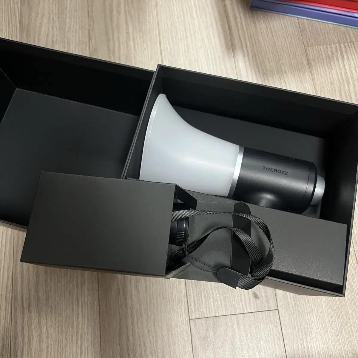 The Boyz Official Light Stick THE B