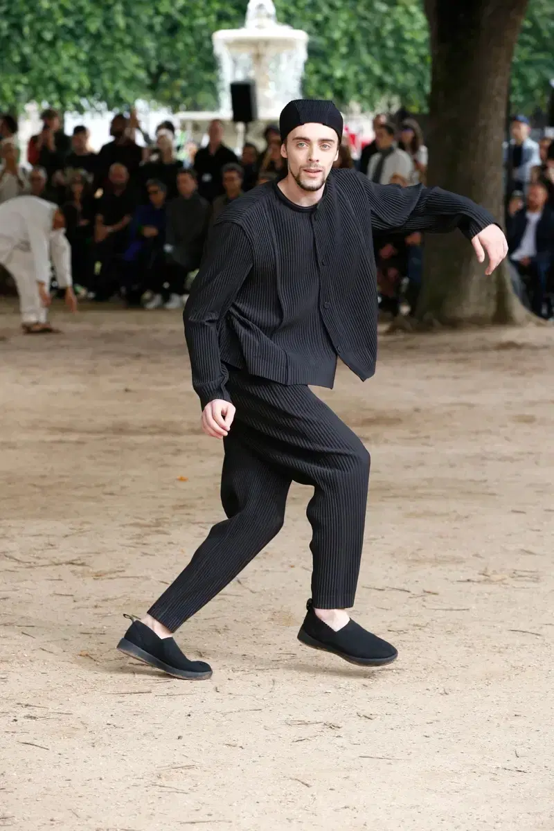 280 Homme Plissé Issey Miyake Sneakers