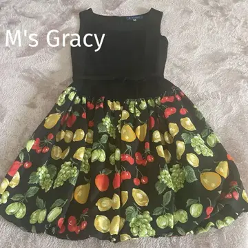 MS GRACY 후르츠 무늬 슬리브리스 원피스 블랙 38
