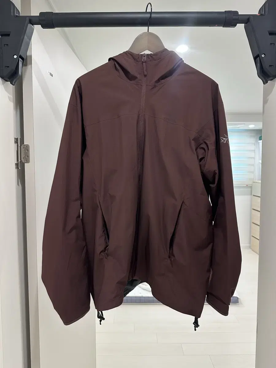 [L] Arc'teryx Solano Hoodie