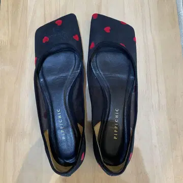 PIPPI CHIC 하트 무늬 플랫슈즈