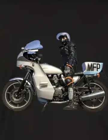 MAD MAX 헬스장 구스 티셔츠 3 L 사이즈 새상품!