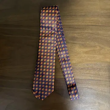 KITON 코몬 넥타이