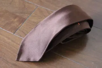 GIUSTO BESPOKE 주스트 비스포크 브라운