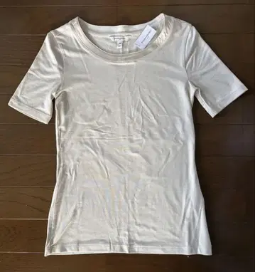 BANANA REPUBLIC XS 반팔 티셔츠 크림