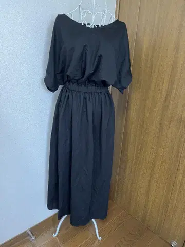 블랙 반팔 롱 원피스 허리밴딩