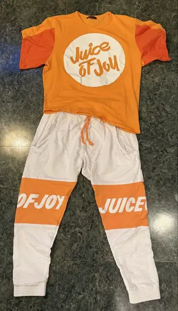 Juice of Joy 상하의 세트