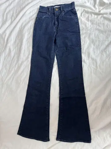 MOUSSY 다크 블루 부츠 컷 데님