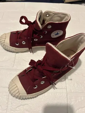 ALL STAR 버건디 하이컷 스니커즈