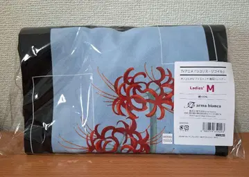 리코리스 코일 아이 캐치 착용 트레이닝복