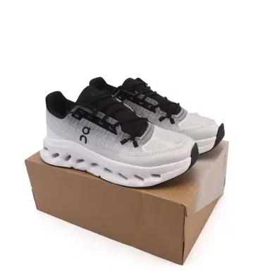 ON Cloudtilt 클라우드 틸트 남성용 26.5cm