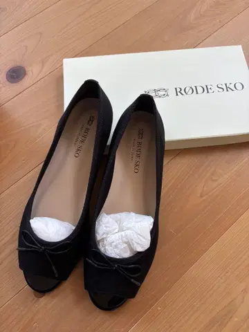 어반 리서치 펌프스