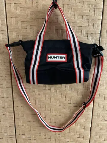 HUNTER 헌터 나일론 미니 탑 클립 토트백 블랙