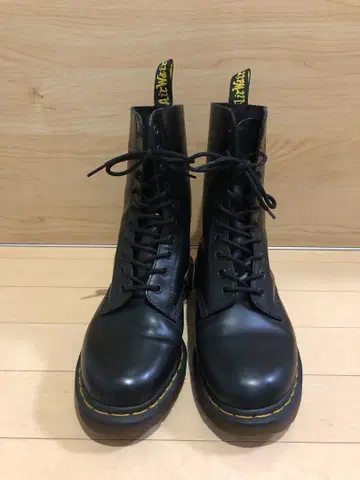 Dr. Martens 블랙 부츠 10홀 27cm