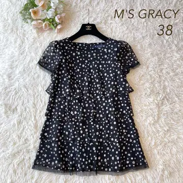 새상품급 M'S GRACY 도트 무늬 티어드 티셔츠 블랙 38