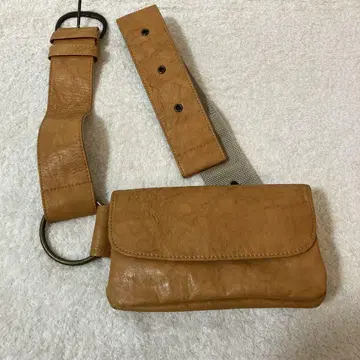 가죽 느낌 백 바디백 웨스트 파우치 카멜 가죽 느낌