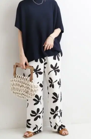 이에나 아트 프린트 이지 팬츠