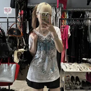 라메 십자가 V 넥 티셔츠 y2k 그런지 헤이세이 블루 반짝반짝