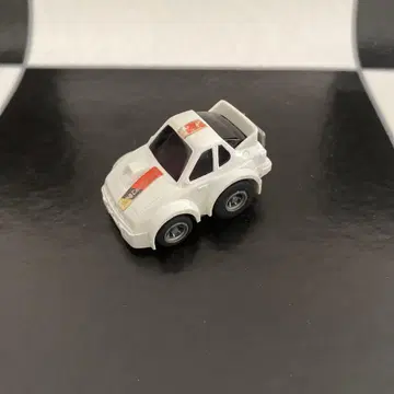 쵸로Q PORSCHE 924 GTR 화이트 미니카
