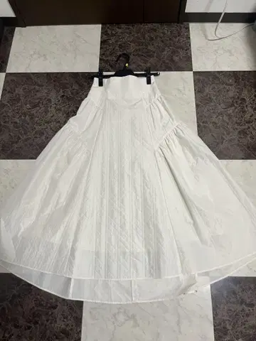 FRAY I.D 플레어 스커트