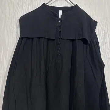 KELEN 케렌 빅 칼라 핀턱 코튼 블라우스 블랙