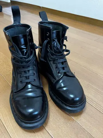Dr.Martens 닥터마틴 MONO Black 8홀 부츠