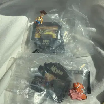 Pixar 픽사 가챠 2개 세트