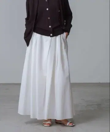 ebure 2024SS 하이 카운트 타프타 팬츠