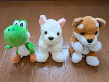 완완 파크와 요시 봉제 인형 3개