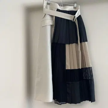 UNITED TOKYO 스커트