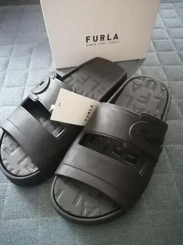 FURLA 훌라 샌들 YF41FPS BX0287 블랙