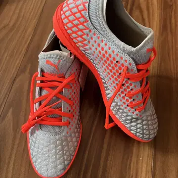 푸마 퓨처 축구 트레이닝화 26cm