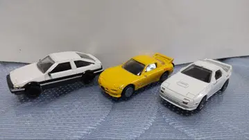 머리글자 D 도요타 AE86, RX-7 FD3S RX-7 FC3S 3대