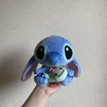 스티치 봉제 인형