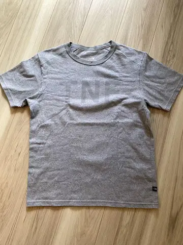 The North Face 그레이 티셔츠