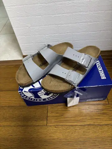 새상품 BIRKENSTOCK 빌리켄스톡 그레이 샌들 알베로베로 취향