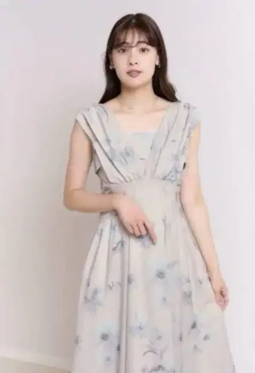 헤르립토 앙부아즈 모인 플레어 드레스