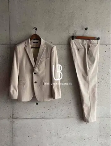 THE URBAN BLANCHE 베이지 수트