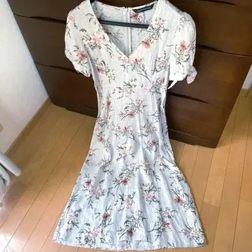 자라 꽃무늬 원피스