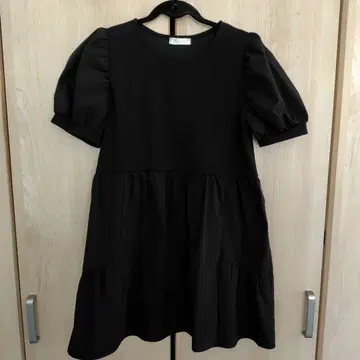 블랙 플레어 슬리브 반팔 상의 M