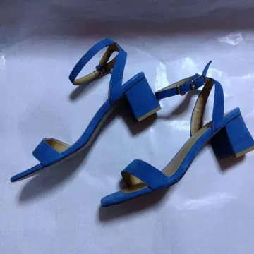 ANA YI 블루 샌들