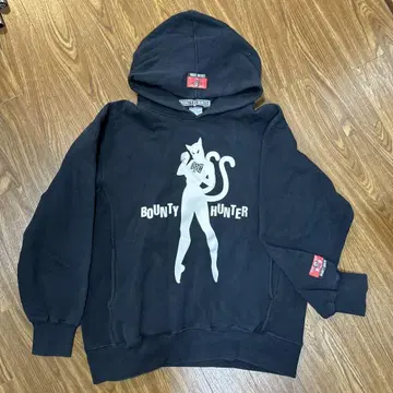 Bounty Hunter 블랙 후드티