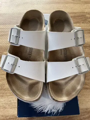 BIRKENSTOCK 샌들 화이트 38