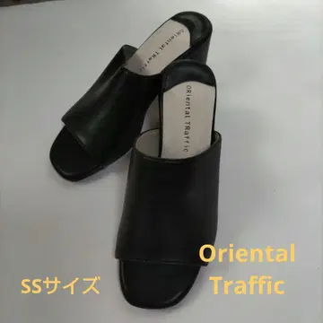 Oriental Traffic 블랙 뮬 미들 힐 약 6.5cm