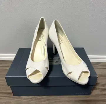ESPERANZA ASSIST 오픈토 펌프스 24cm 화이트